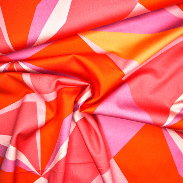 Viskosestoff, geometrischer Print, Rot, Pink, Fuchsia, Beige, Orange.