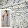 Originalstoff Burda Style 5/2023, Modell 101 Kleid, Viskosesatin graublau mit weißen Blumen